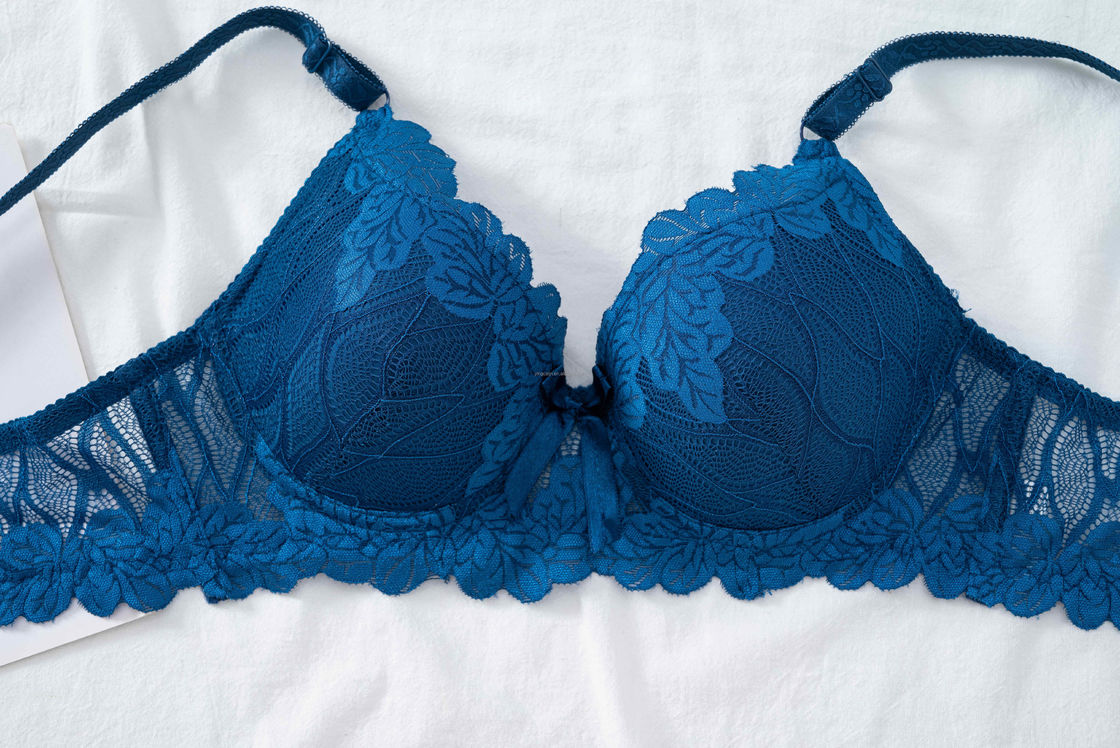 Girls Fashion 50-60kg Sexy Women Bras Seamless 75B 75C 75D Push Up Wireless