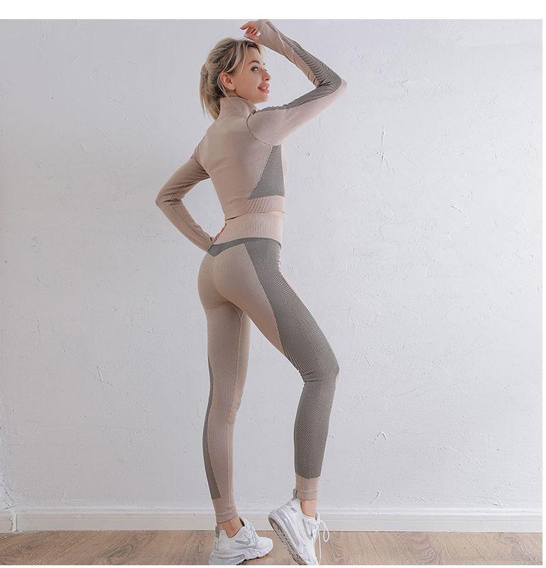 Celana Pendek Hip Bergaris Yoga Olahraga Bra Wanita 2/3 Pcs Setelan Gym Pakaian Lari